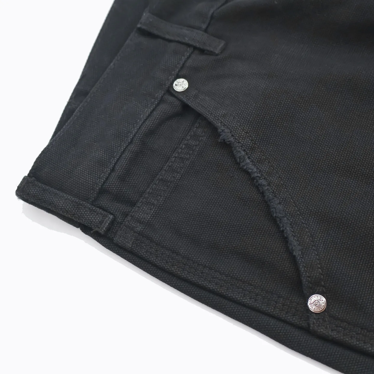 🅿️760 [Exclusive supply] CH Crow Heart Work Jeans are made of twill high-ounce washed denim fabric, exclusive CH-specific logging overalls style (non-Levis Vintage) custom-woven and dyed fabric, and the two-color cross is cowhide + sheepskin (all leather imported from Italy is custom-dyed separately, with consistent texture and no color difference). The stitch length, thread color, and wiring of the car are exactly the same. The inner lining is jacquard, with embroidery on the waist, 925 silver hardware, and heavy-duty washing and manual polishing. Size:32-34-36-38